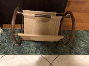 WOODEN MAGAZINE RACK good condition pickup GREENVALE only