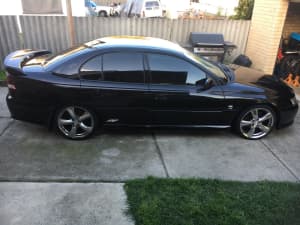 Wanted unlicensed damaged Hsv or ss