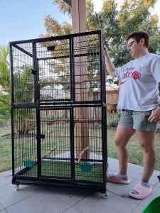 Durable Extra Large Bird Cage on-wheel 94x57x153cm