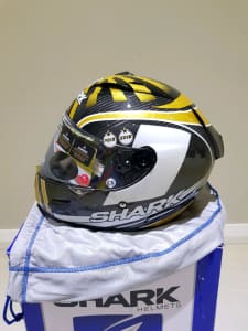 Shark Race-R Pro Carbon Zarco World Championship 2016 helmet