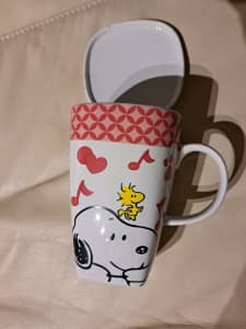 Snoopy Mug with lid and Thermos