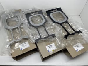 BRAND NEW GENUINE HOLDEN VE COMMODORE AUTOMATIC CONSOLE TRIMS