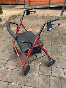 Mobility Walker with seat (wide version) Perfect condition