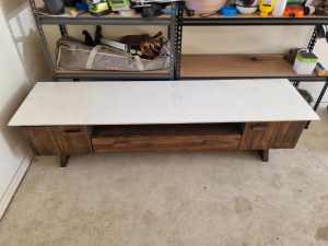 TV unit and coffee table 