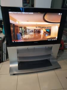 Panasonic TV with HD monitor input TH-42PV500A with stand, immaculate