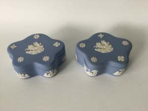 WEDGEWOOD PAIR OF TRINKET BOXES ITEMS #17 AND #18 FROM THE COLLECTION