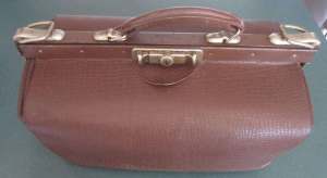 Vintage Gladstone Bag, outside would polish up beautifully