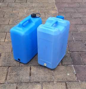 Water containers 
