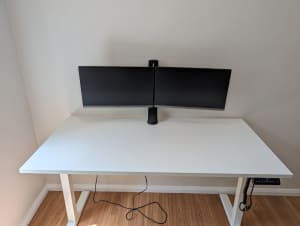 White DESKY Single Stand-Up Desk 1500x750mm