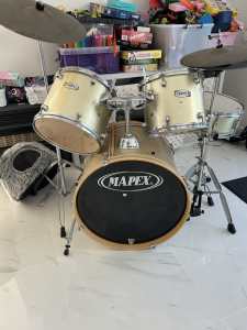 Mapex Drum kit 