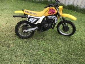 1985 Suzuki ds 80 plus parts $800