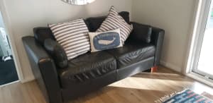 2 x genuine leather couch 