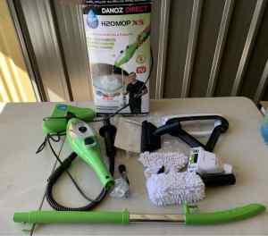 H2O Hand Held Mop Steam Cleaner, with all accessories and manual. NEW.