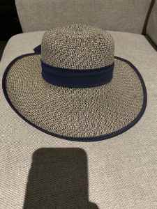 Ladies HW Collection Bonnet Cap