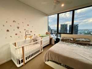 One bedroom apartment in South Brisbane (23rd floor)
