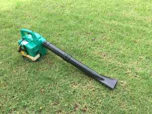 LEAF BLOWER PETROL EASY START WORKS WELL GOOD CONDITION $75