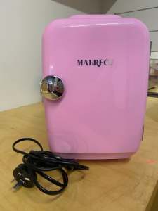 Mafrecu mini cool/warm fridge