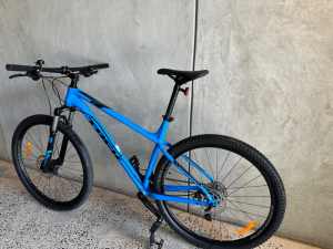 Trek X-calibre 8.. mountain bike in brand new condition