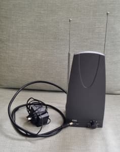 Indoor TV antenna with built in amplifier (DSE L4016)