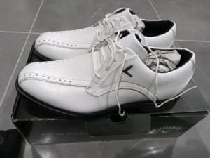 New unworn Callaway TA Chev Blucher golf shoes