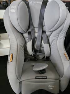 Britax Maxi Cosi car seat