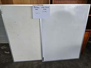 white boards (2) Aluminum frames.