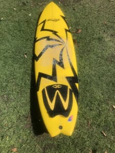 Surfboard - good all rounder 