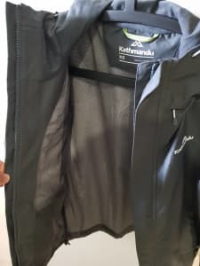 Kathmandu Gortex Bealy Mens Rain Jacket XS size