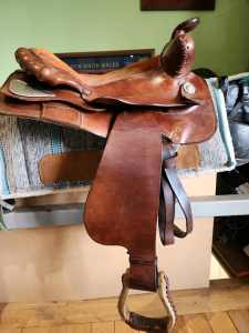 Aussie made western saddle