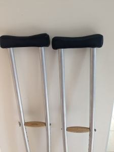 Crutches - Padded Underarm Support