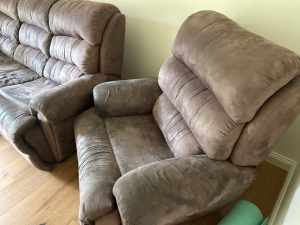 3 seater 2 single recliners