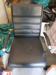 Office Chair - Excellent Condition