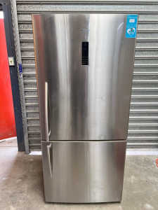 Fridge Hisense 520L, Free delivery and 2 months warranty
