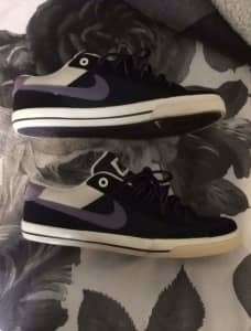 Nike from USA Size 7