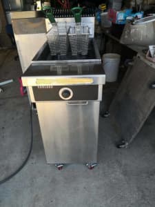 Wanted: garland deep fryer by frymaster. cleaned ,serviced & tested