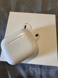 Airpods 3rd generation (charging case only)