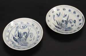 2 good condition Chinese Ming dynasty porcelain bowls ($160 for each)