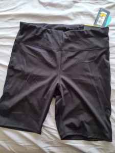 Marks and Spencer M&S activewear sport Good Move shorts - size 16 BNWT