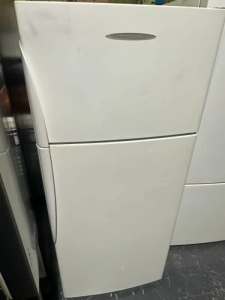 FISHER AND PAYKEL 411 LITRES FRIDGE FREEZER