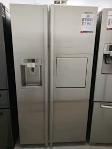 Samsung 684L Double Door Fridge Freezer / SRS684GDHSS