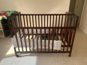 Baby cot with change table 