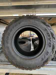 5 x Toyo RT Open Country 4x4 Tyres LT 285/70R17