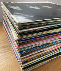 Wanted: RECORDS WANTED TO BUY your vinyl records (CDs Larger Quatity)