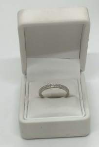 Jewellery 9ct Diamond Ring Ref#25579 