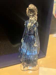 Swarovski Frozen 2 Elsa Figurine mint in box