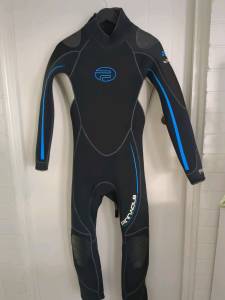 Mens black tempo 7 wetsuit size ML
