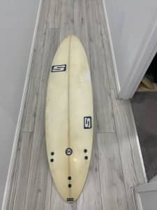 Simon surfboard