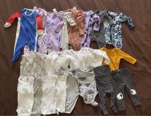 0-3m boy/gender neutral clothes bundle