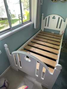 Single girls bed frame and mattress