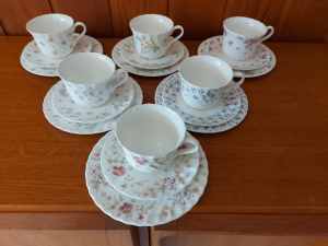 Set of 6 vintage Wedgwood cup/saucer/plate trios - as new